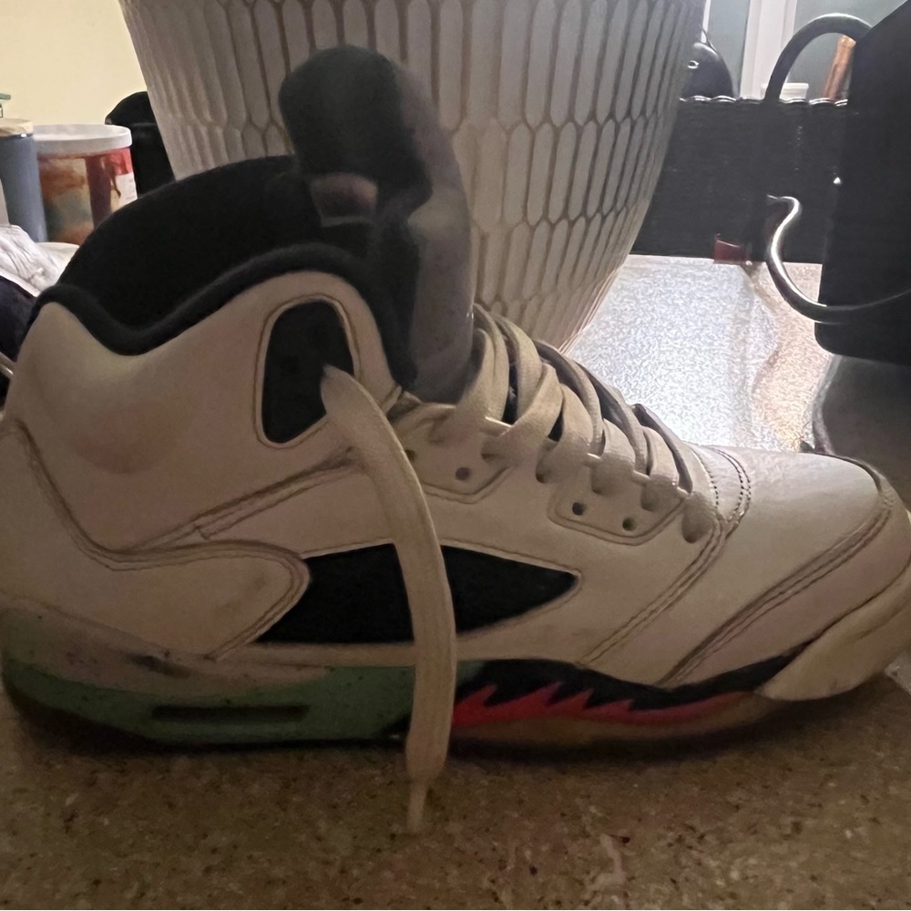 Nike White and Black Men's Shoes